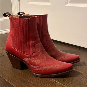 Tecovas the Stella in Cherry Bovine